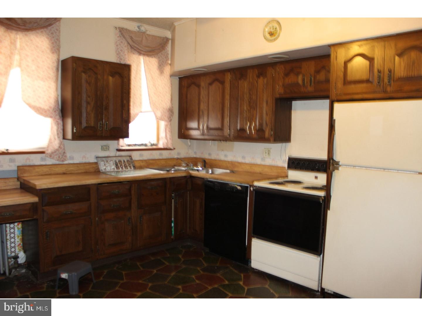 POTTSVILLE - Residential