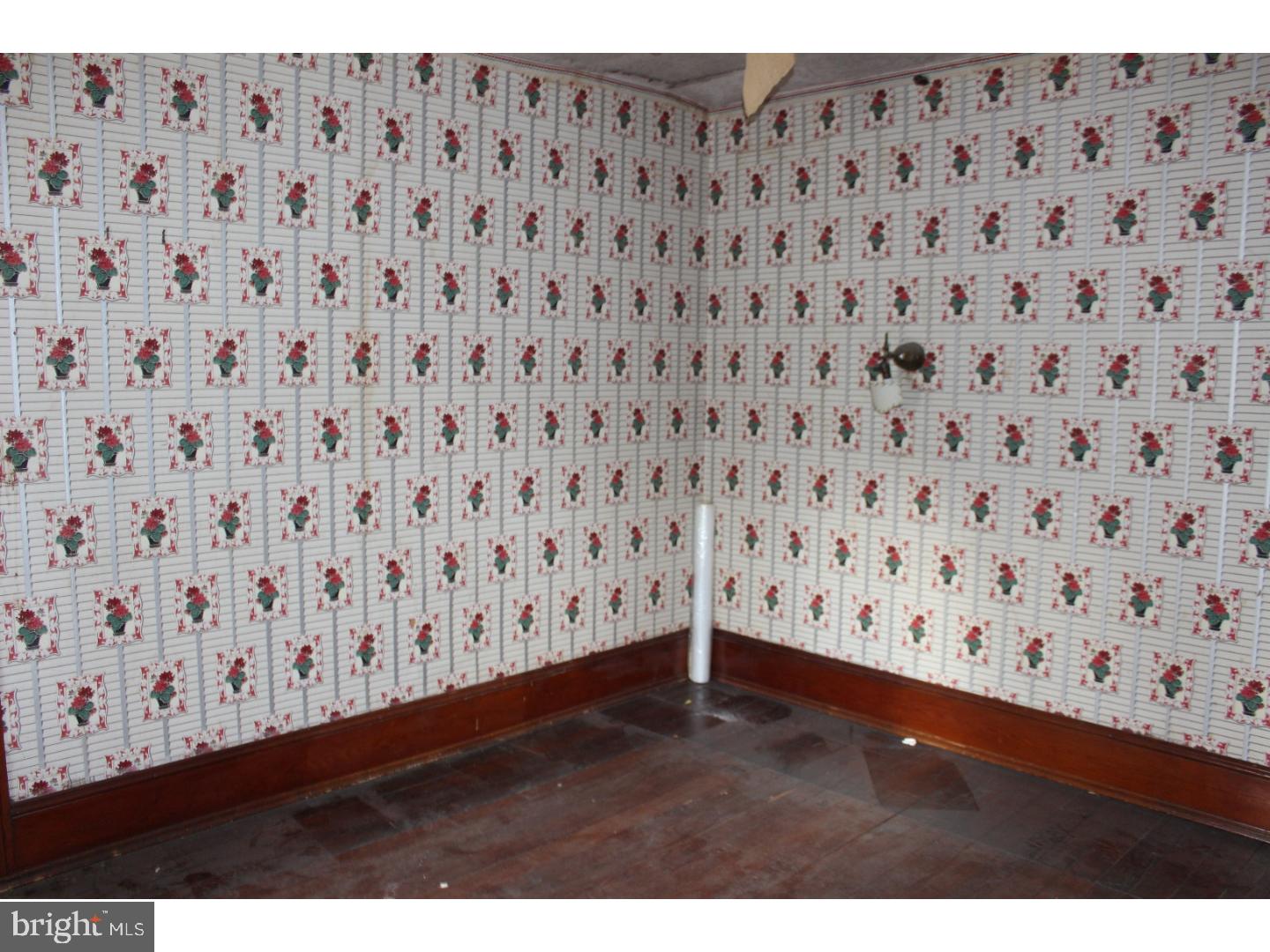 POTTSVILLE - Residential