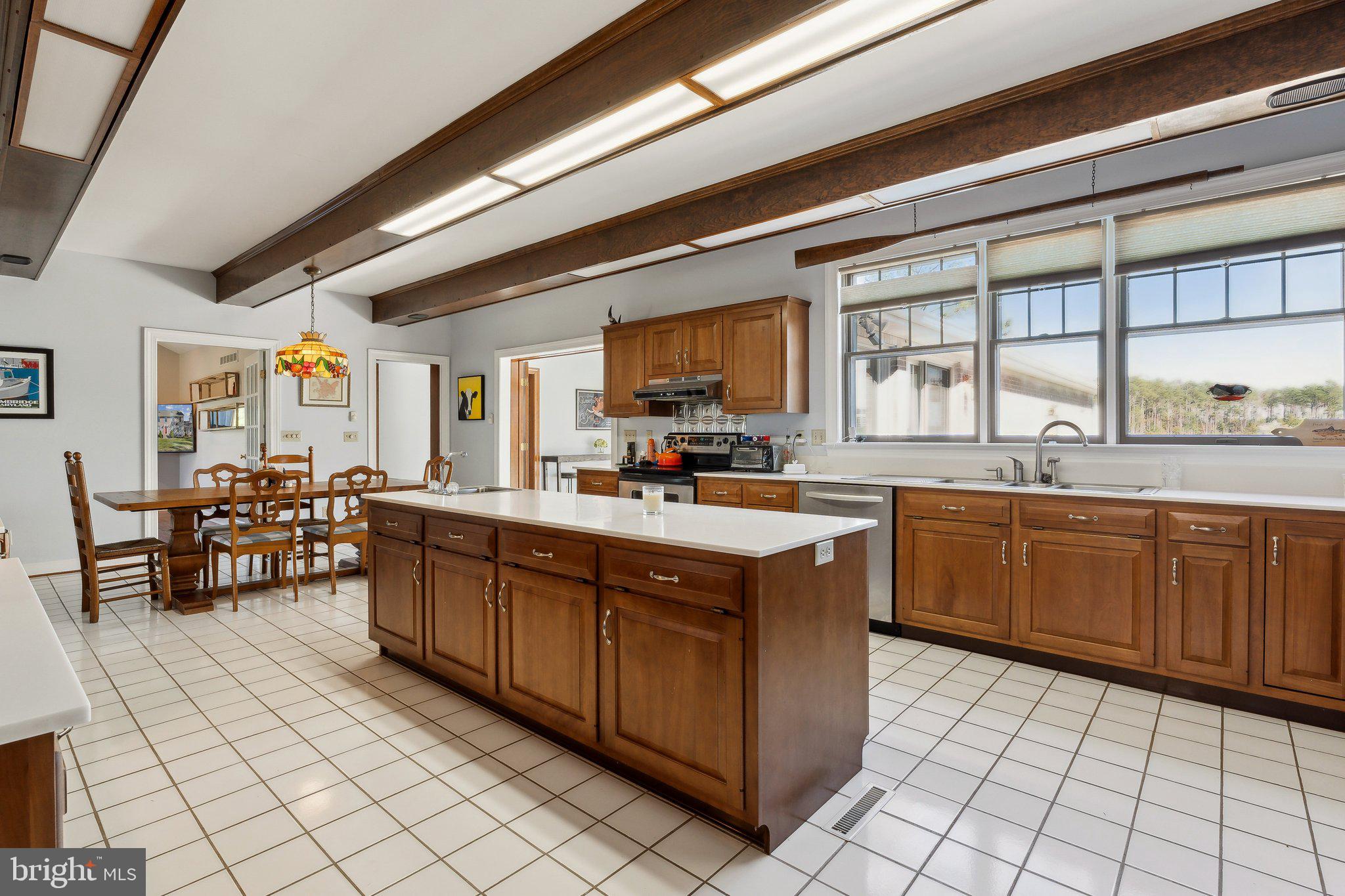 RAGGED POINT - Residential