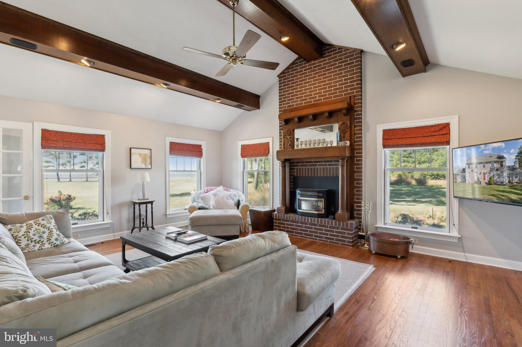 RAGGED POINT - Residential