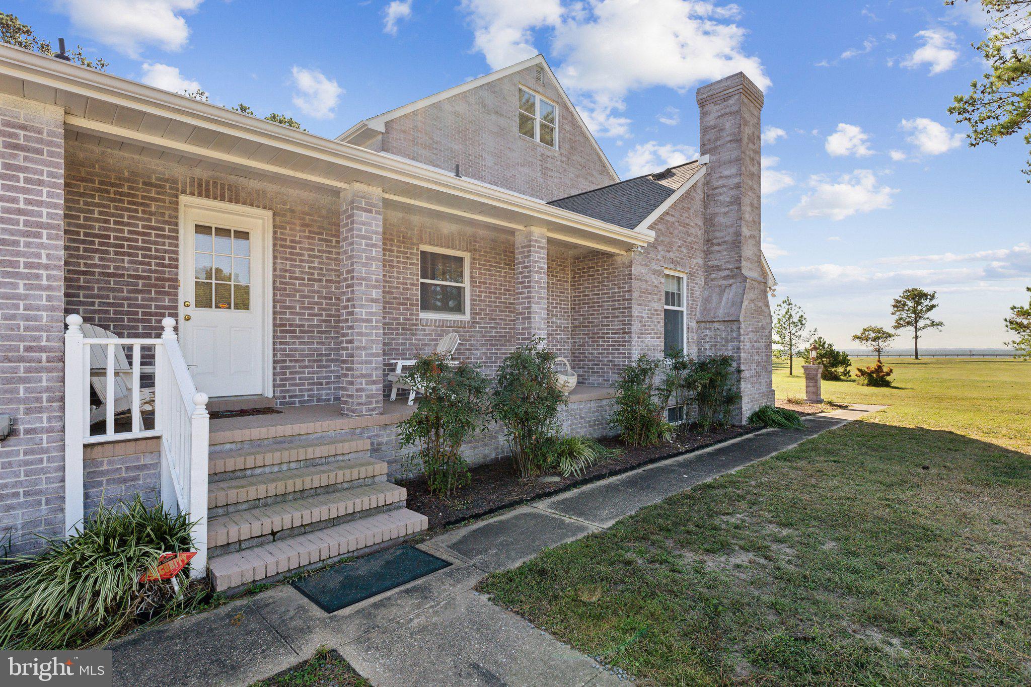 RAGGED POINT - Residential