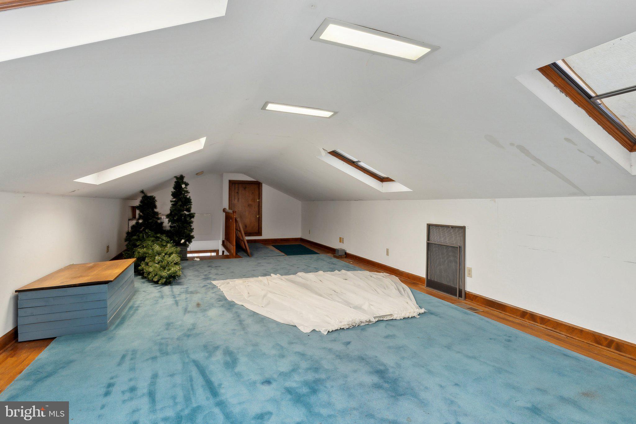 RAGGED POINT - Residential