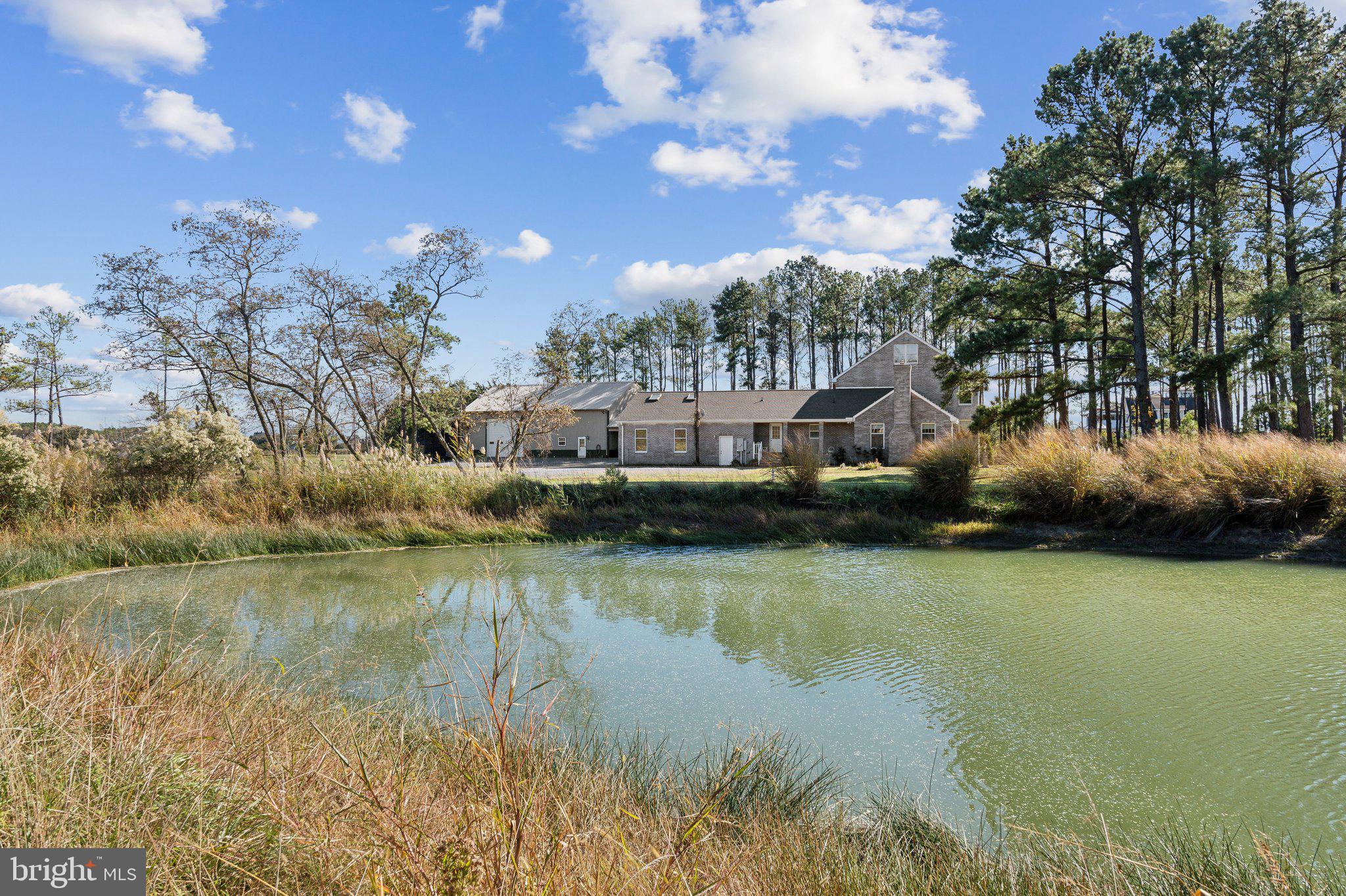 RAGGED POINT - Residential