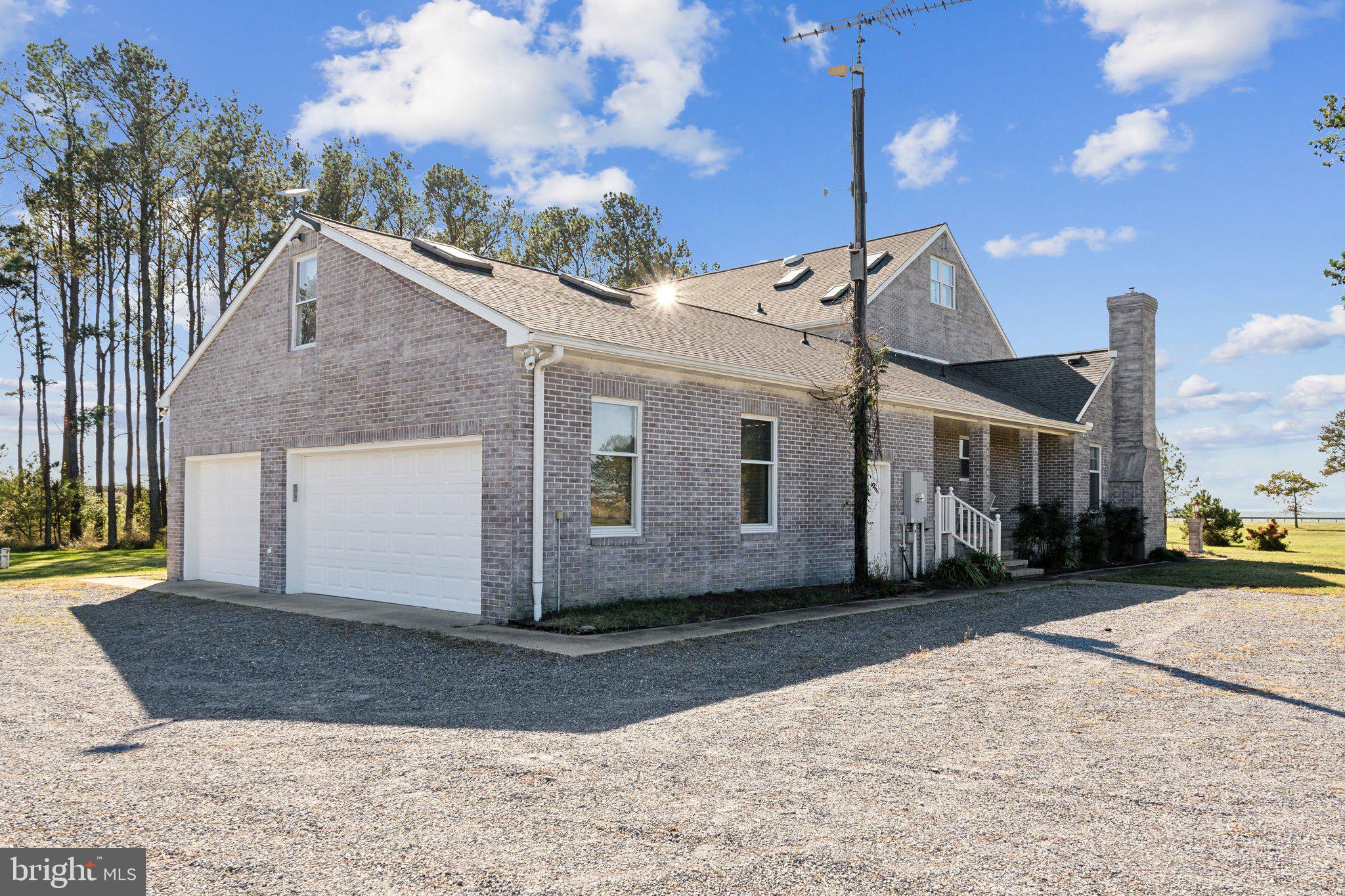 RAGGED POINT - Residential
