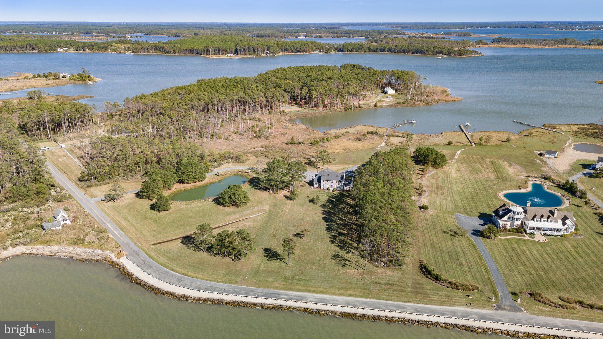 RAGGED POINT - Residential