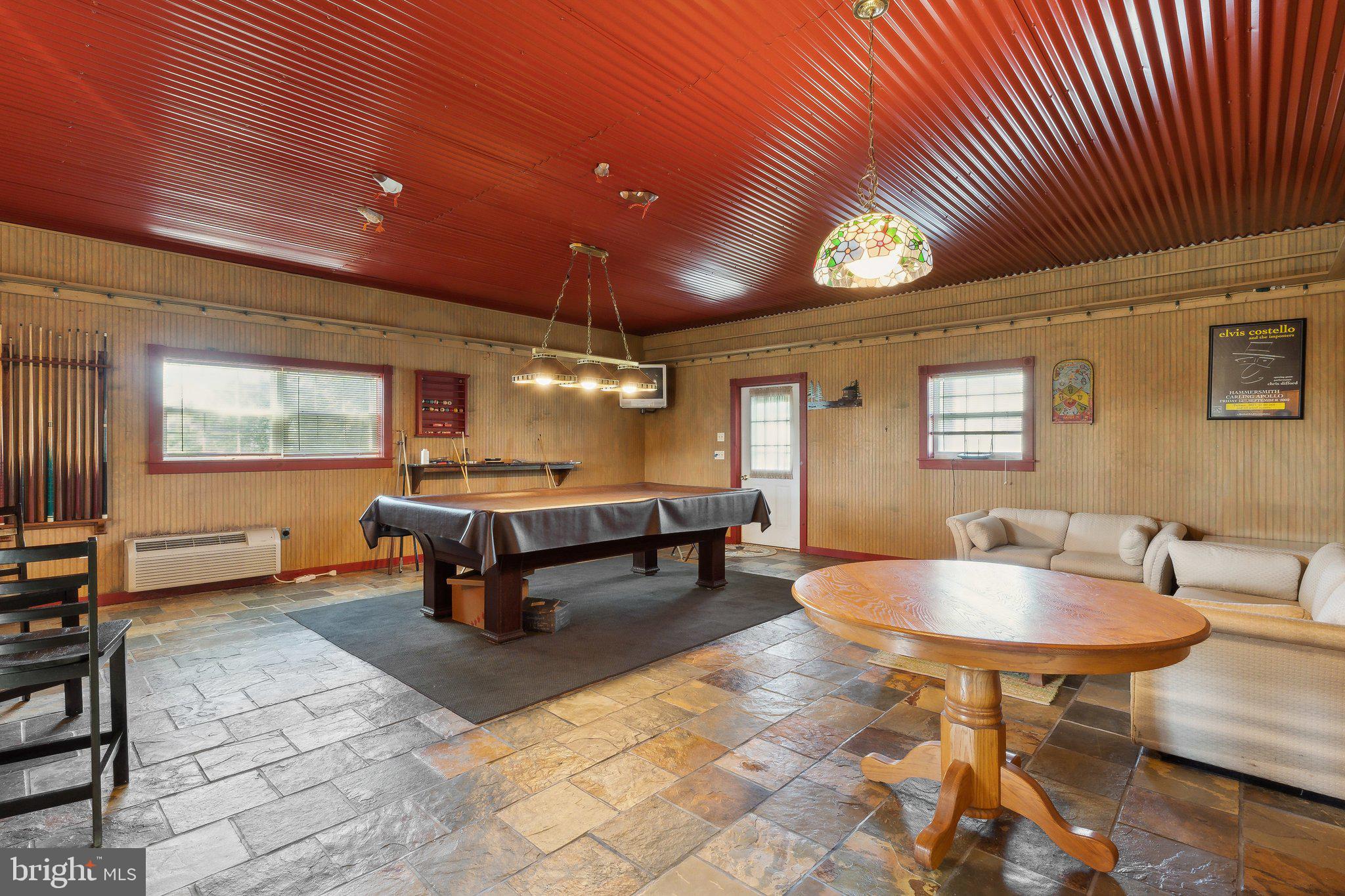 RAGGED POINT - Residential