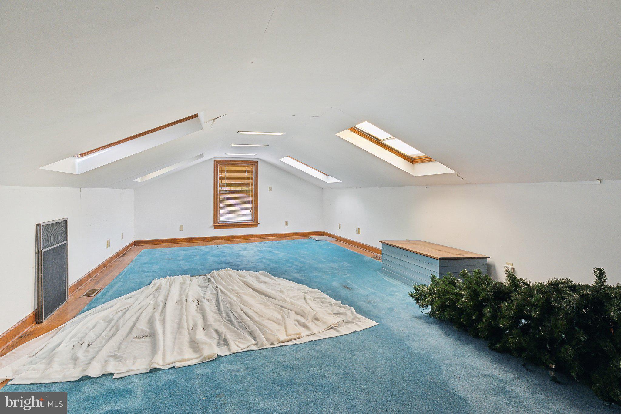 RAGGED POINT - Residential