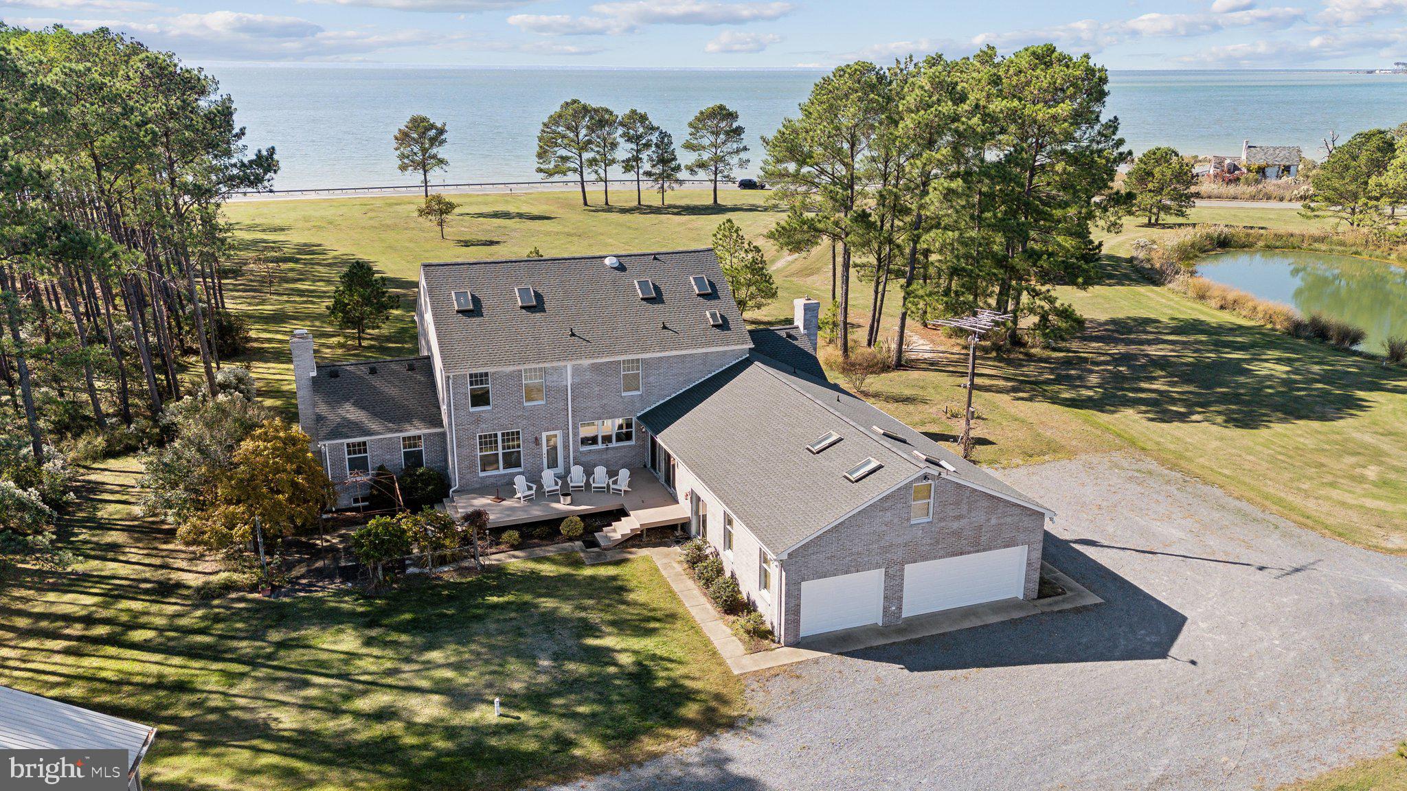 RAGGED POINT - Residential