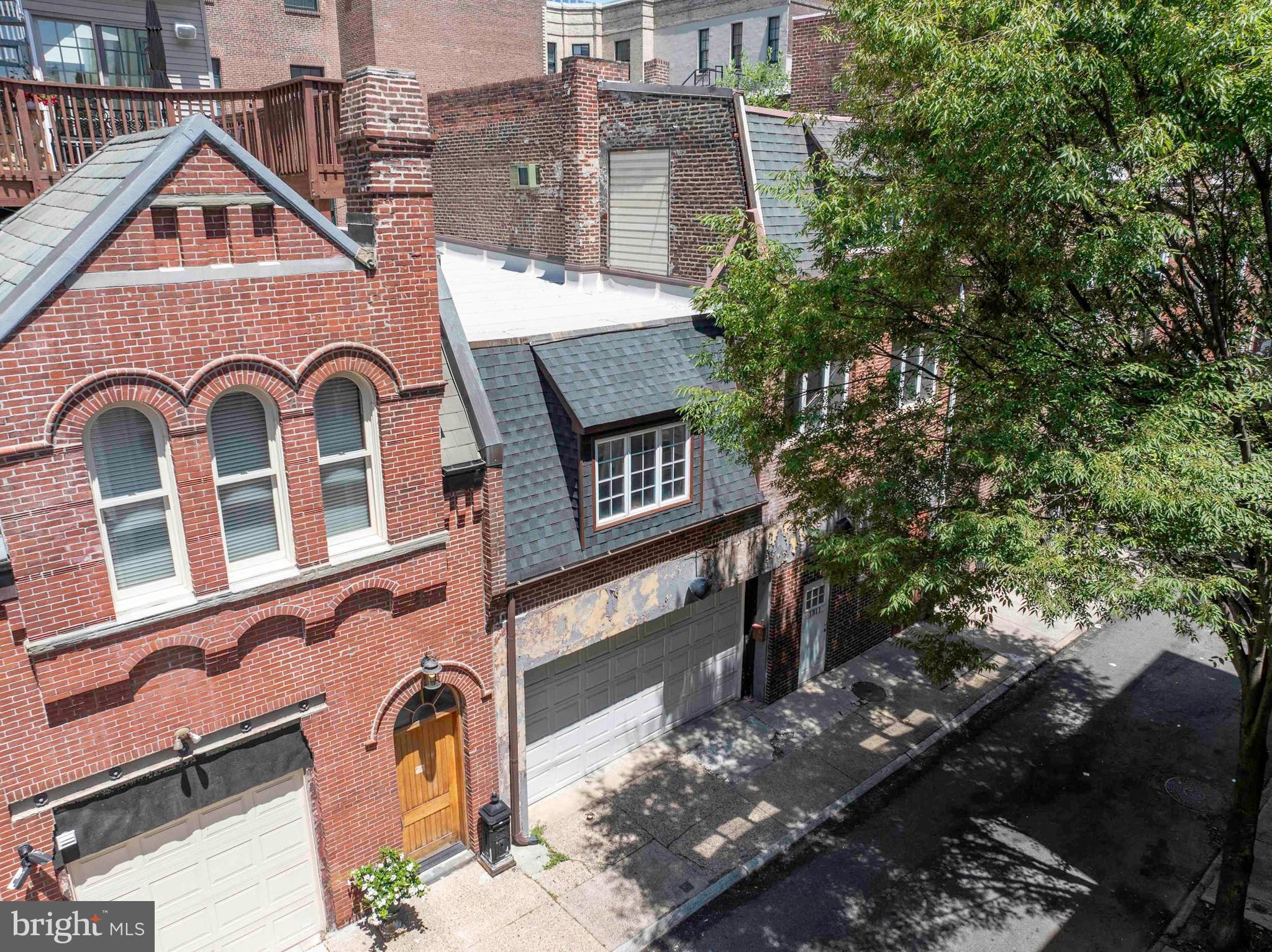 CENTER CITY - Commercial Sale