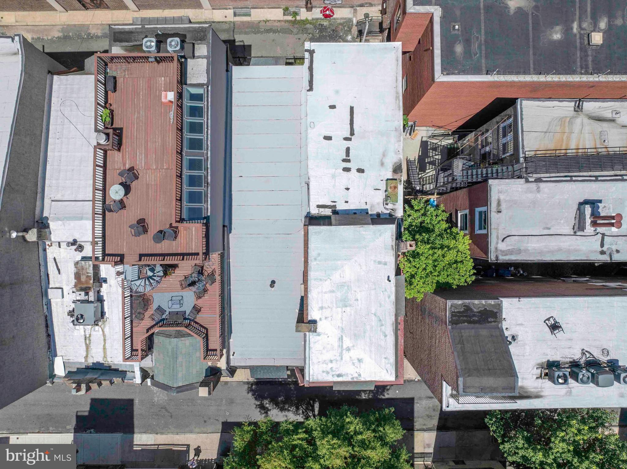 CENTER CITY - Commercial Sale