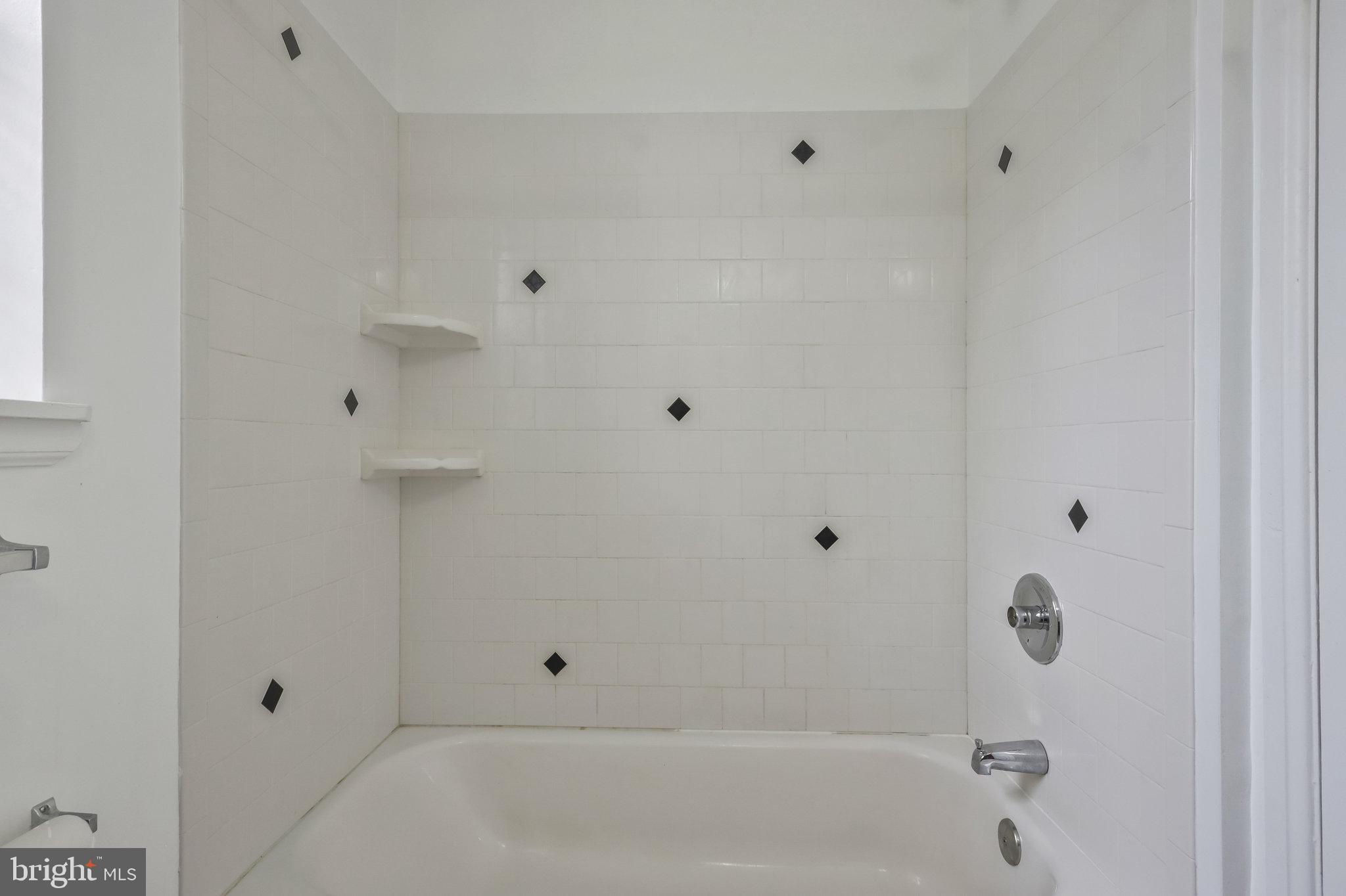 FAIRLINGTON VILLAGES - Residential Lease