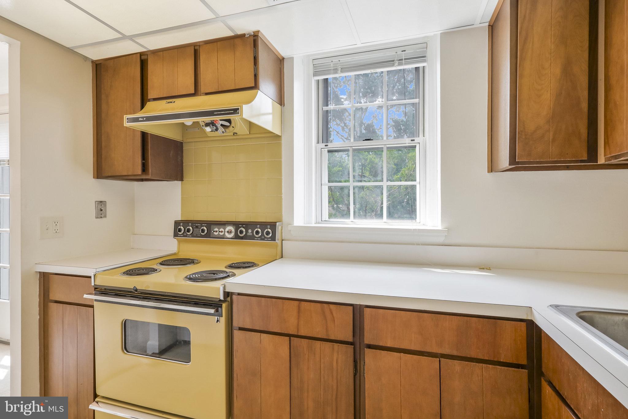 FAIRLINGTON VILLAGES - Residential Lease