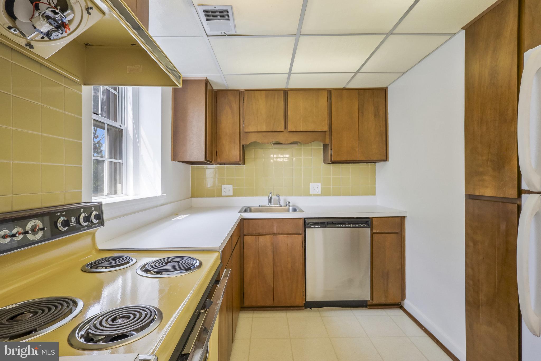 FAIRLINGTON VILLAGES - Residential Lease