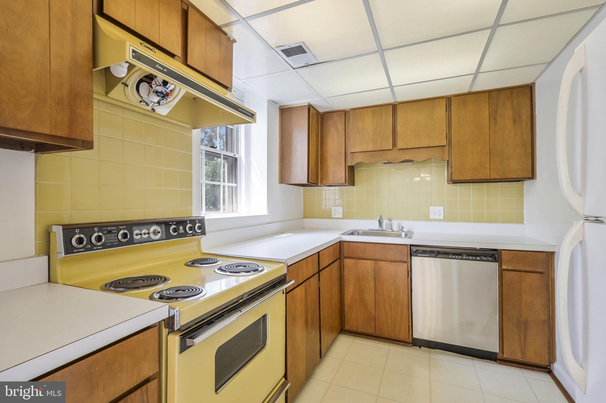 FAIRLINGTON VILLAGES - Residential Lease