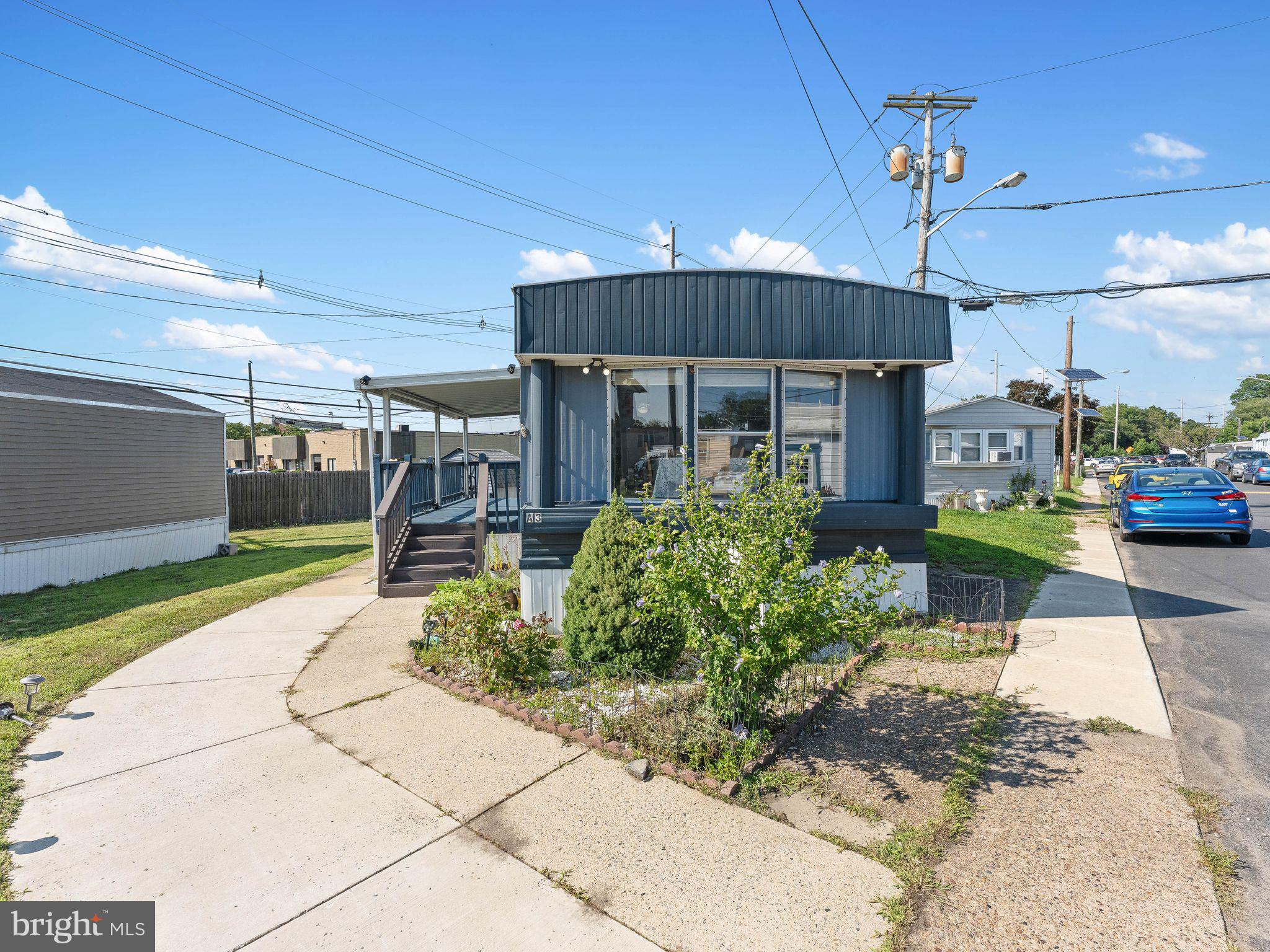 3A ASHWOOD AVENUE