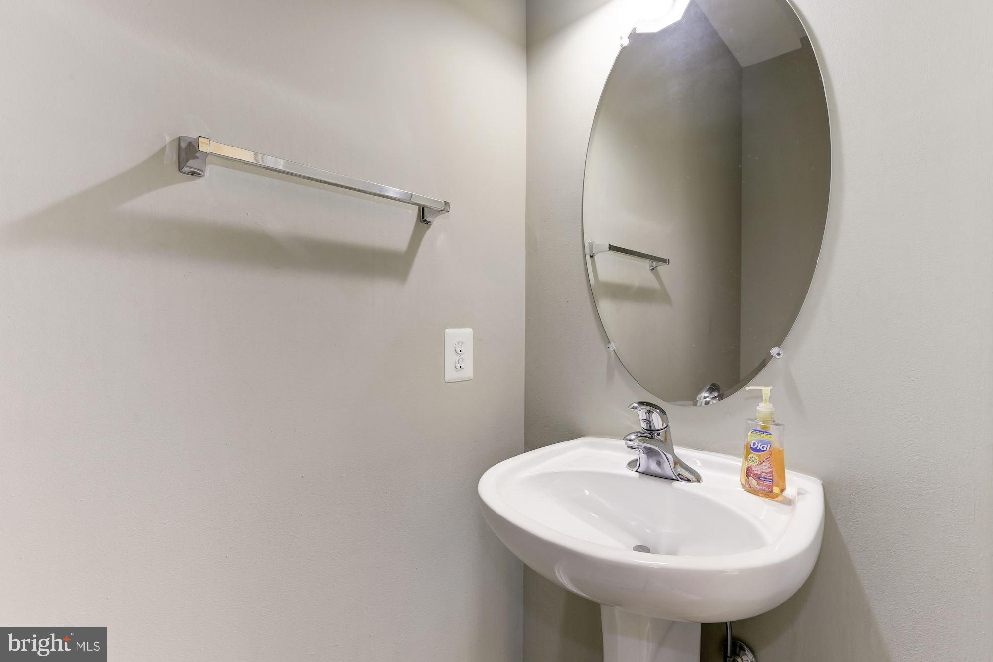 THE RIDINGS AT BLUE SPRING - Residential Lease