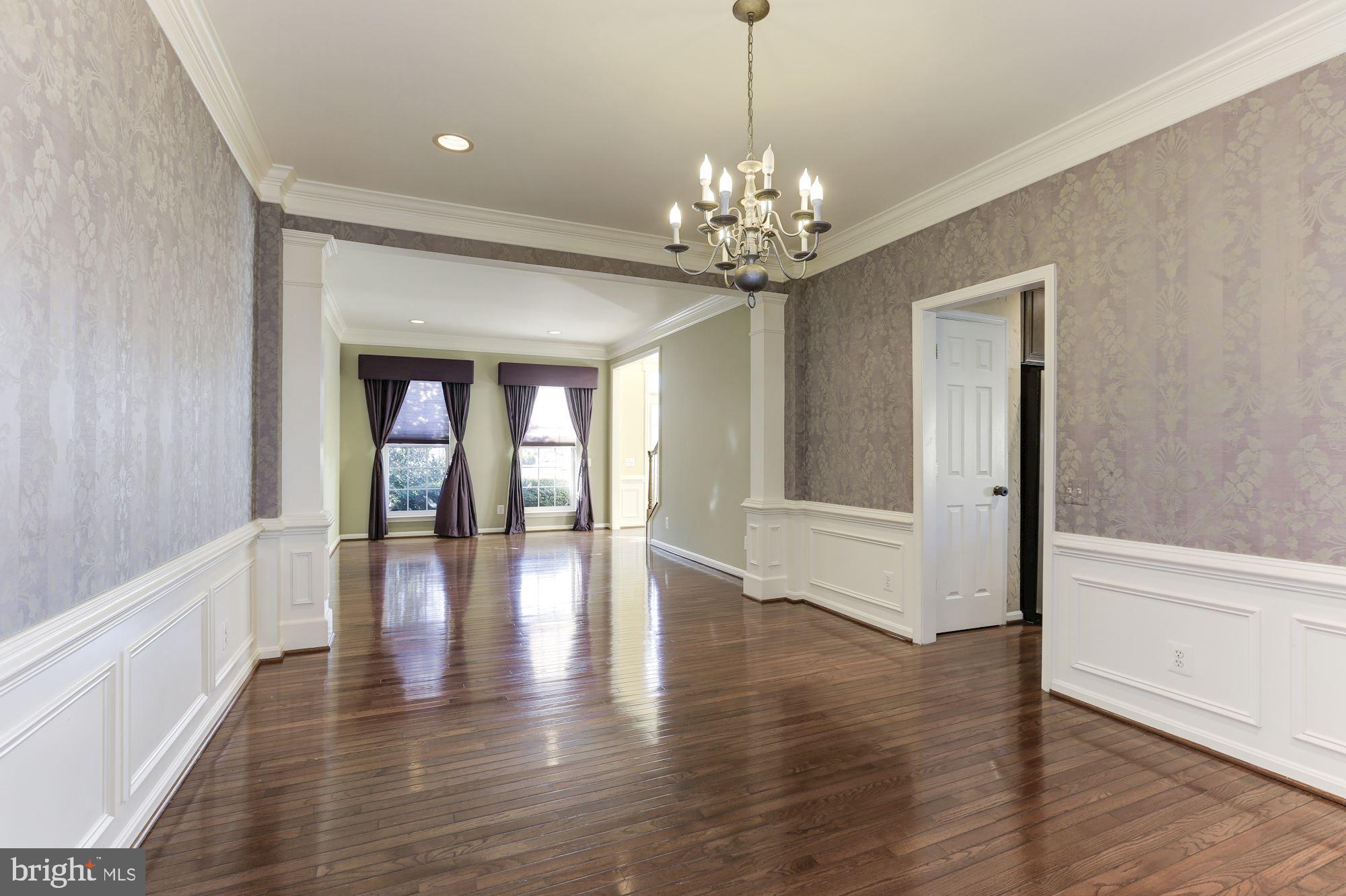 THE RIDINGS AT BLUE SPRING - Residential Lease