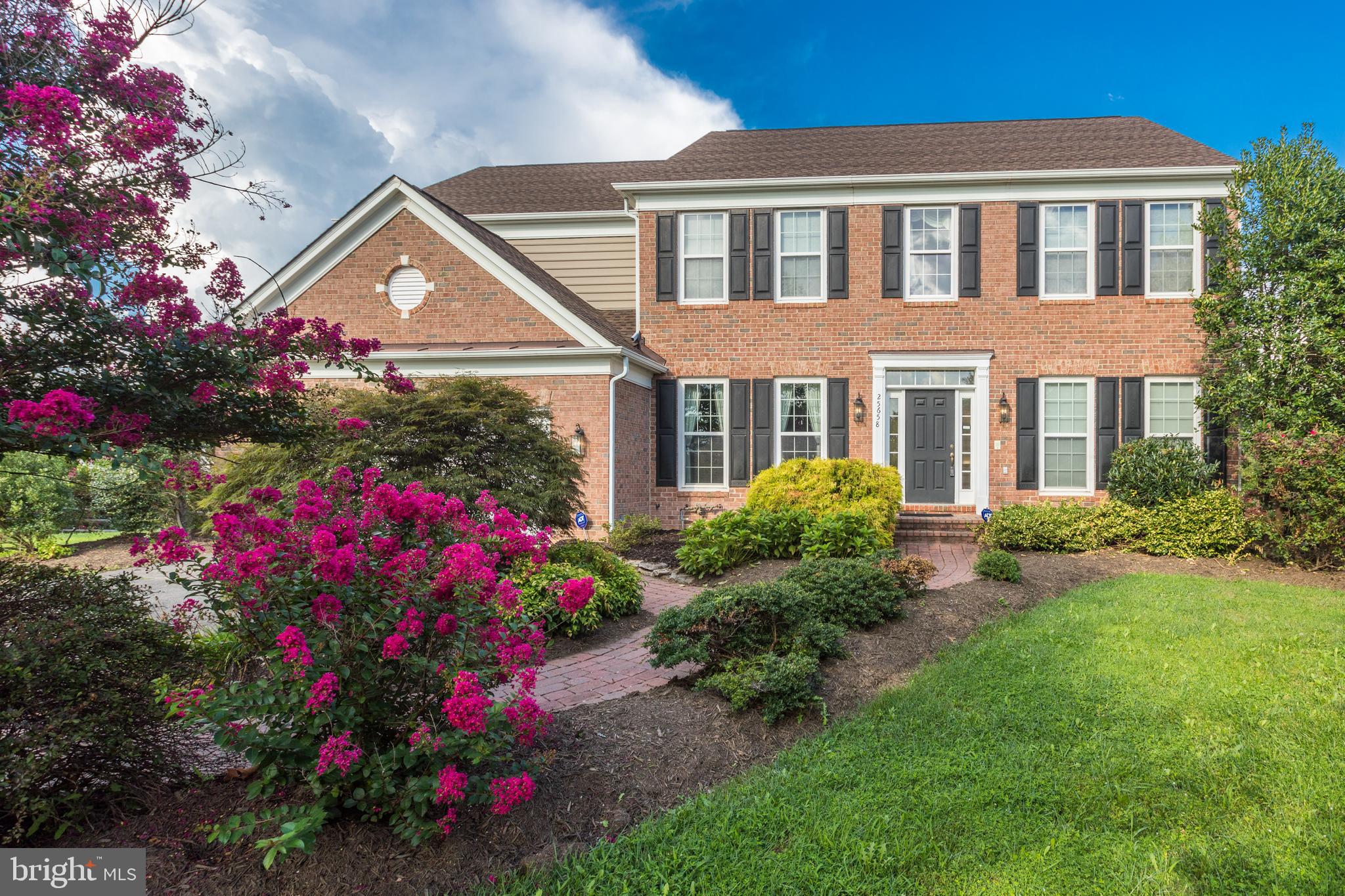 THE RIDINGS AT BLUE SPRING - Residential Lease