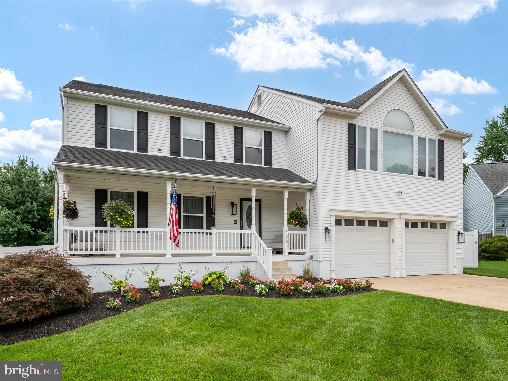 435 APPLEGATE COURT
