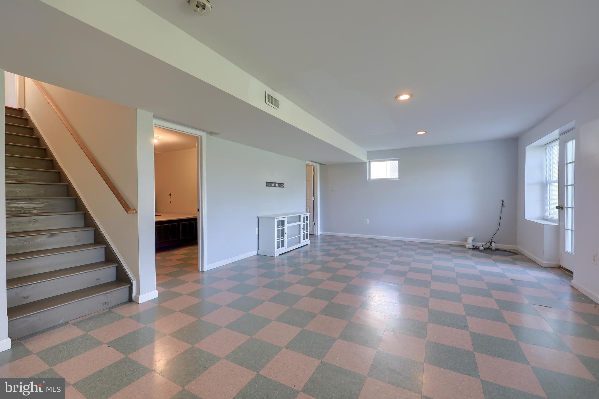 PENNS CROSSING - Residential