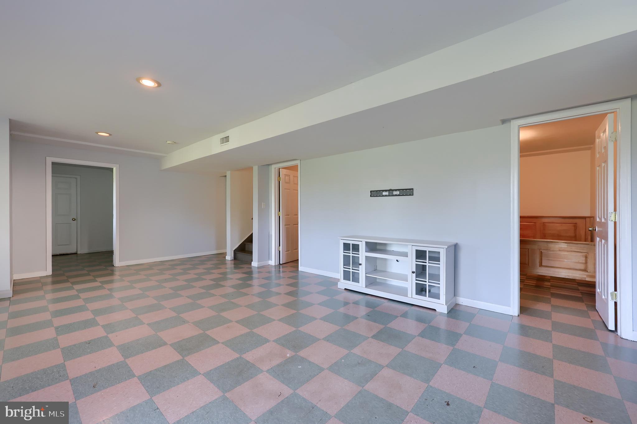 PENNS CROSSING - Residential