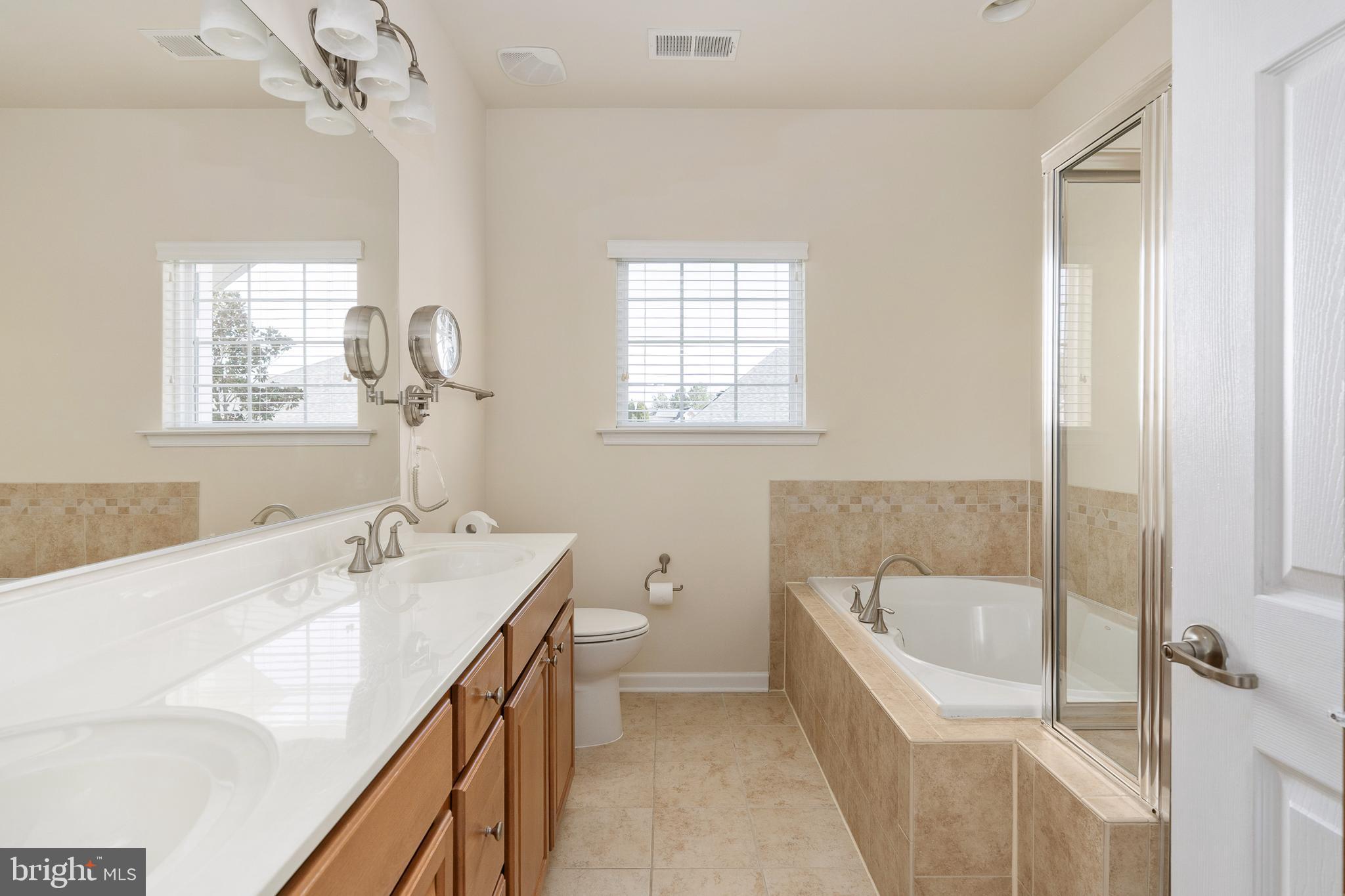 VIRGINIA HERITAGE AT LEE'S PARK - Residential