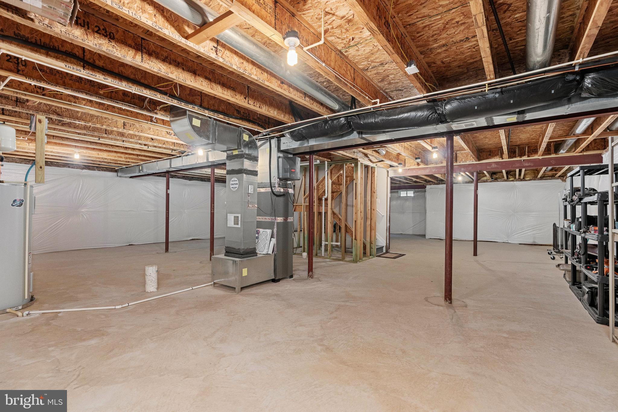 VIRGINIA HERITAGE AT LEE'S PARK - Residential