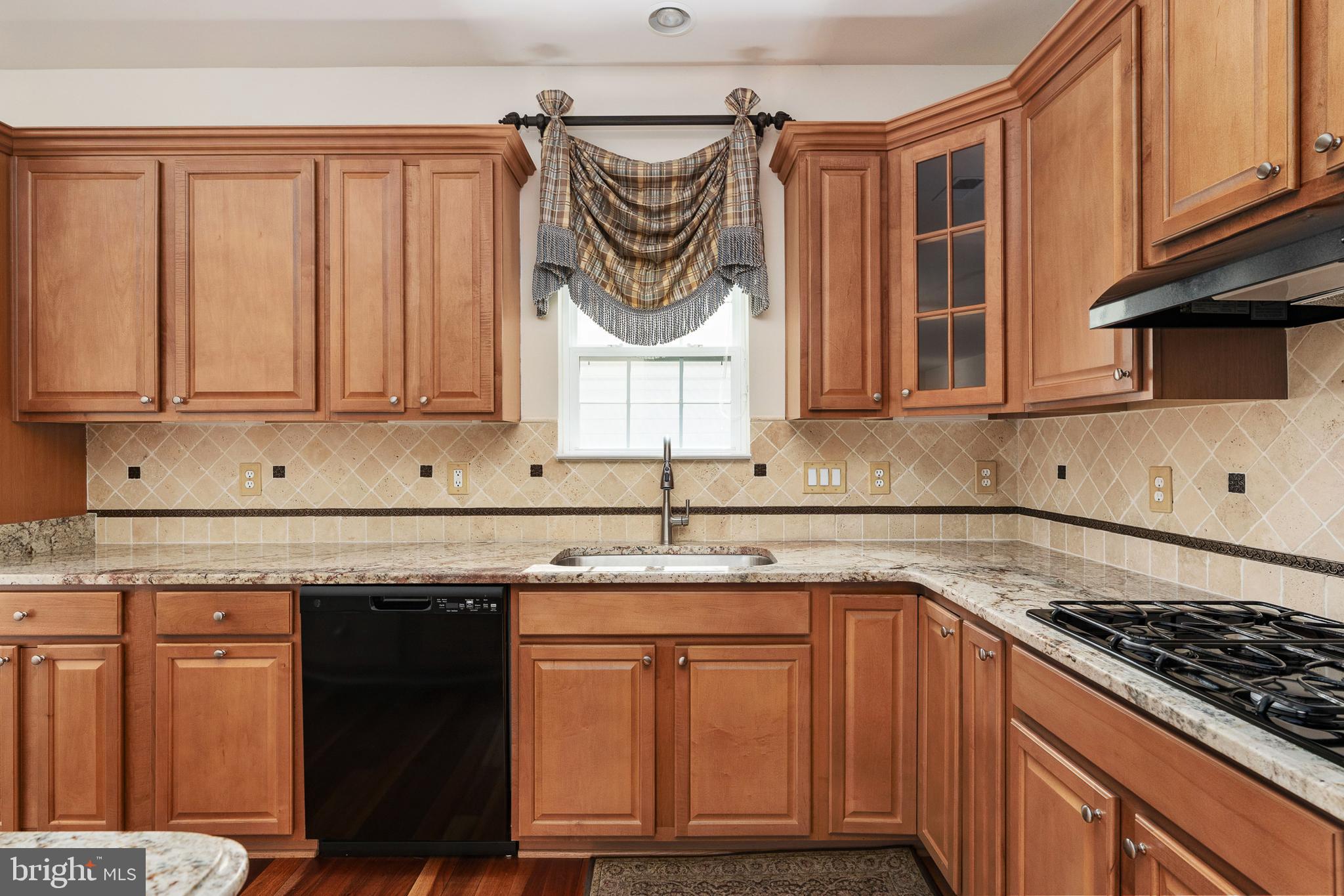 VIRGINIA HERITAGE AT LEE'S PARK - Residential