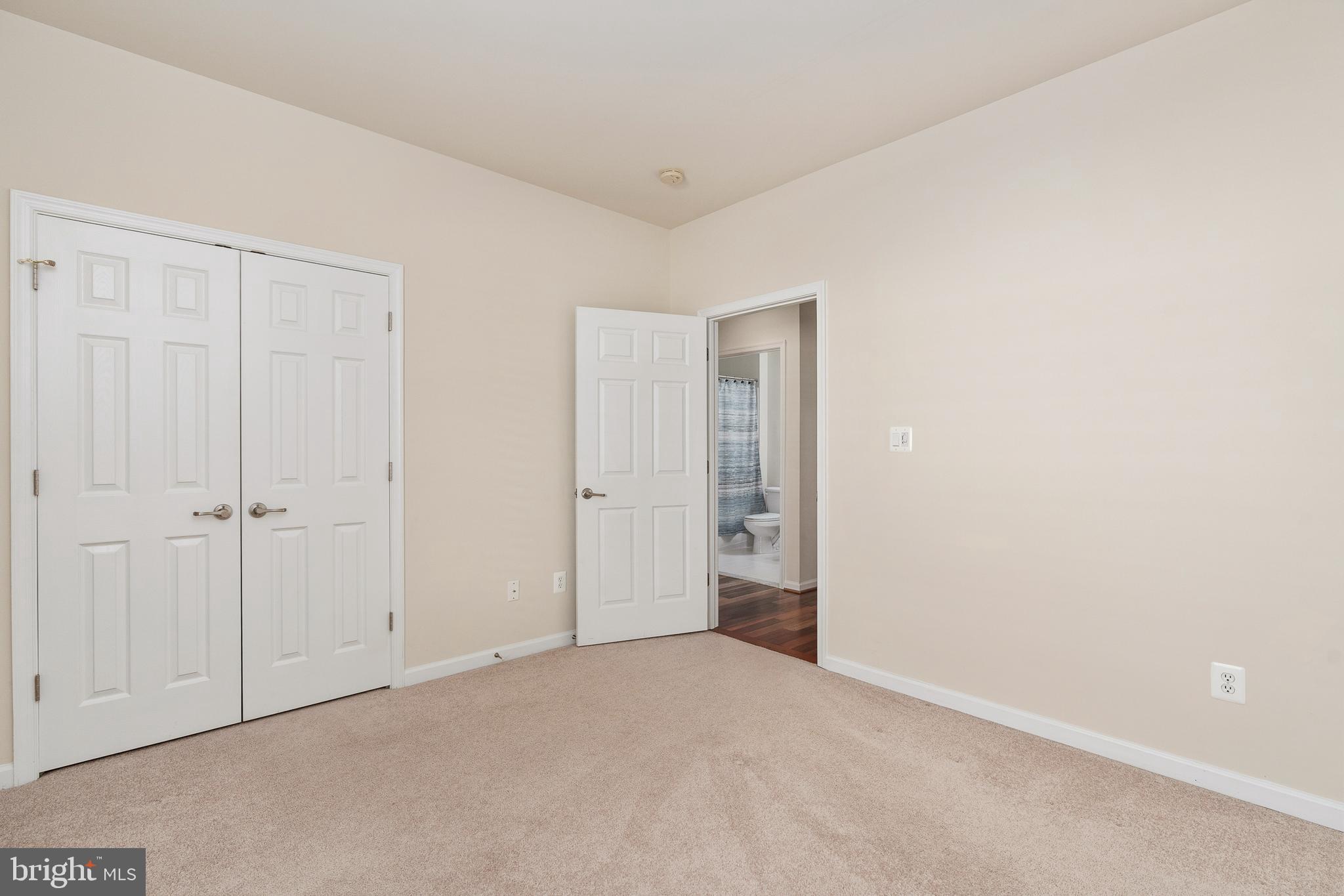 VIRGINIA HERITAGE AT LEE'S PARK - Residential