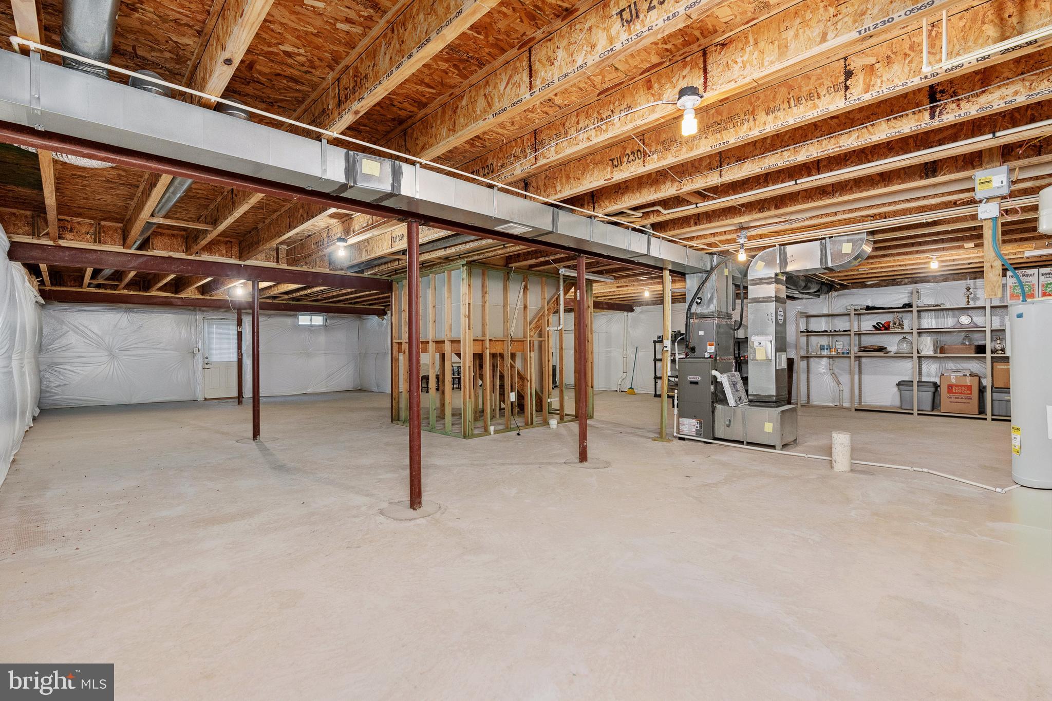 VIRGINIA HERITAGE AT LEE'S PARK - Residential