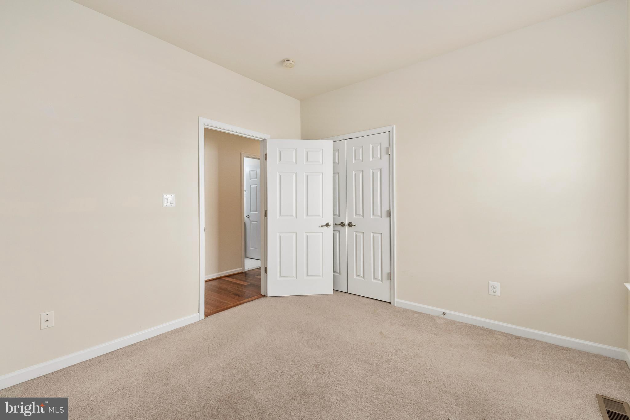 VIRGINIA HERITAGE AT LEE'S PARK - Residential