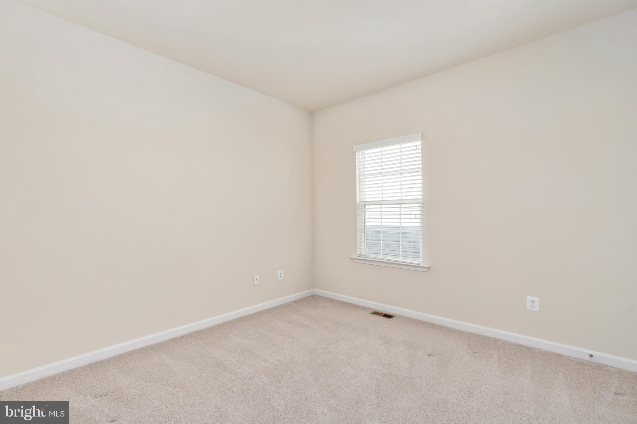 VIRGINIA HERITAGE AT LEE'S PARK - Residential