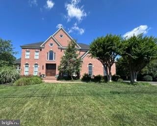 Photo of 2006 Lord Fairfax Road, VIENNA, VA 22182 (MLS # VAFX2314440)