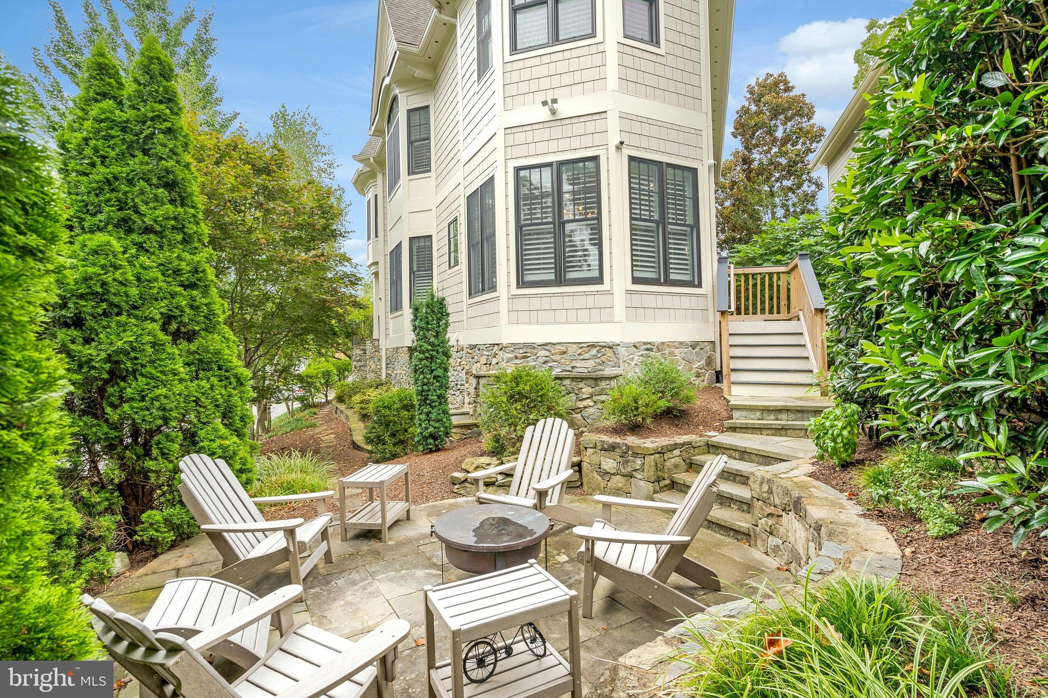 LYON PARK - Residential