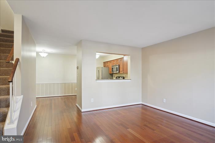 WILLOW COVE MANORS - Residential