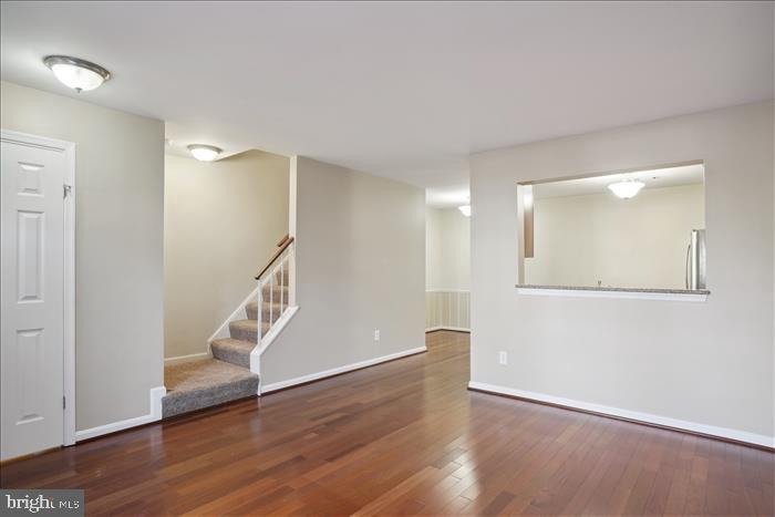 WILLOW COVE MANORS - Residential