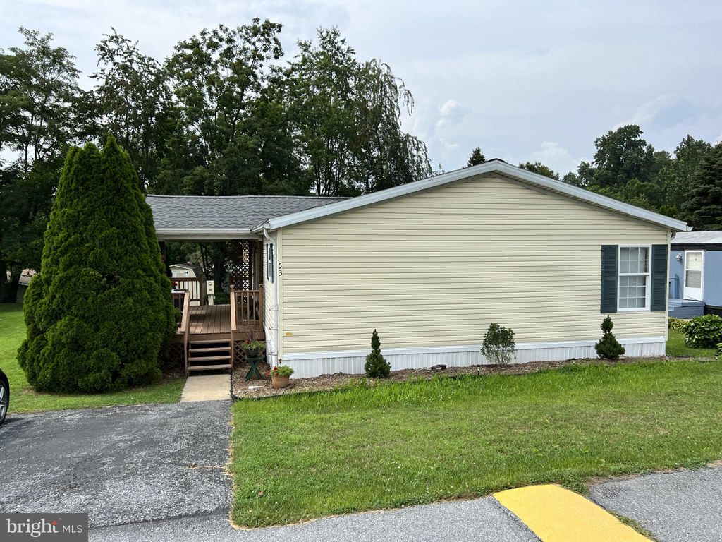 Photo of 53 CHRISTY LN, LITITZ, PA 17543 (MLS # PALA2038340)