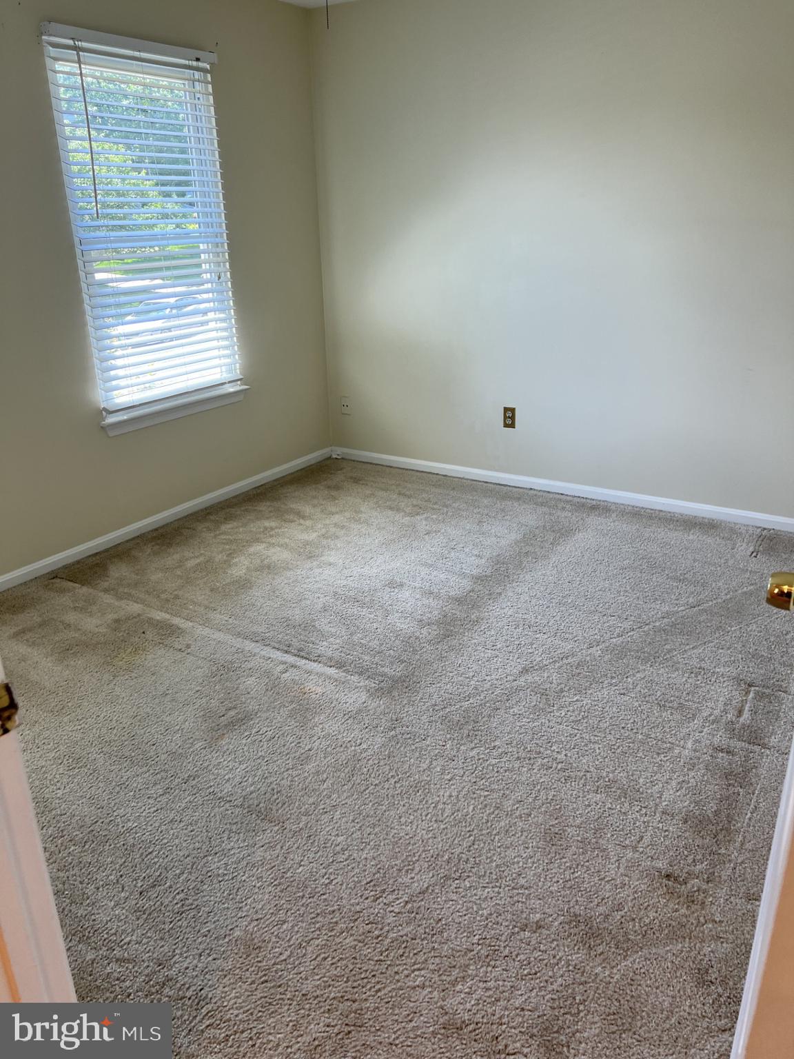 PINEY RIDGE VILLAGE - Residential Lease