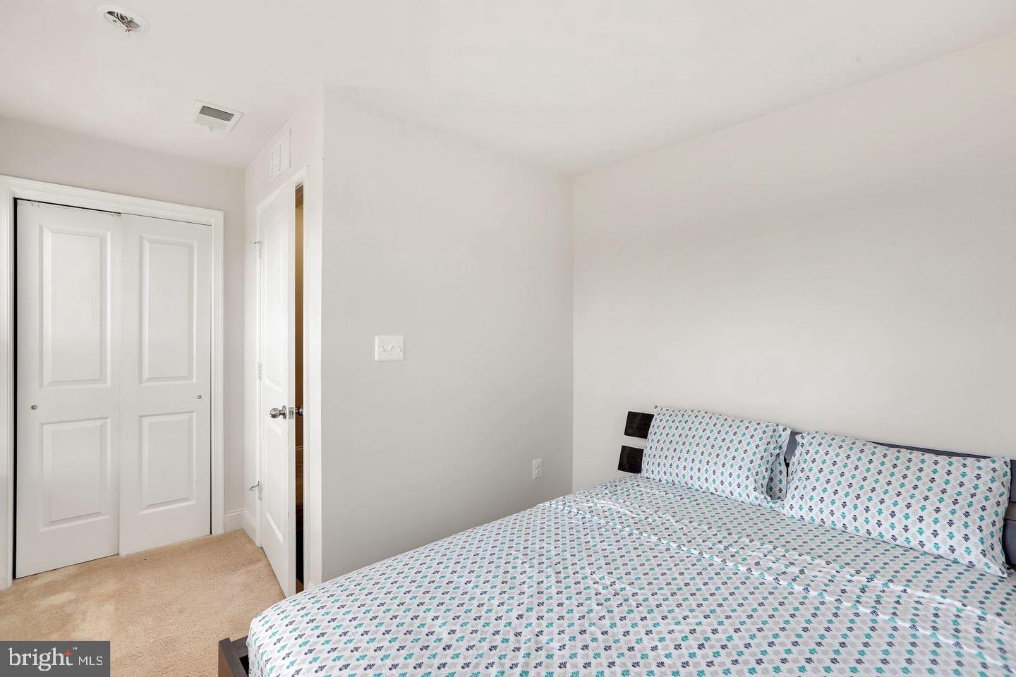 POTOMAC HIGHLANDS - Residential Lease