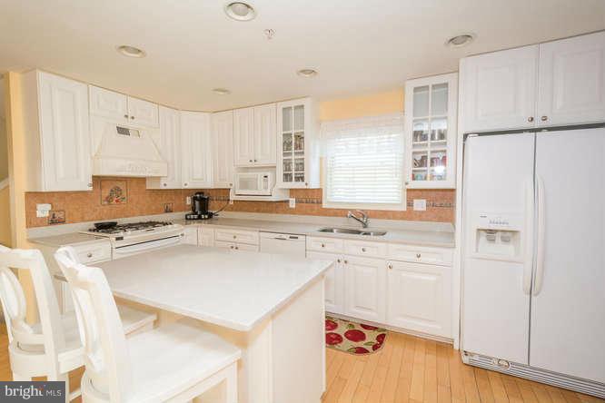 SEVEN OAKS - Residential