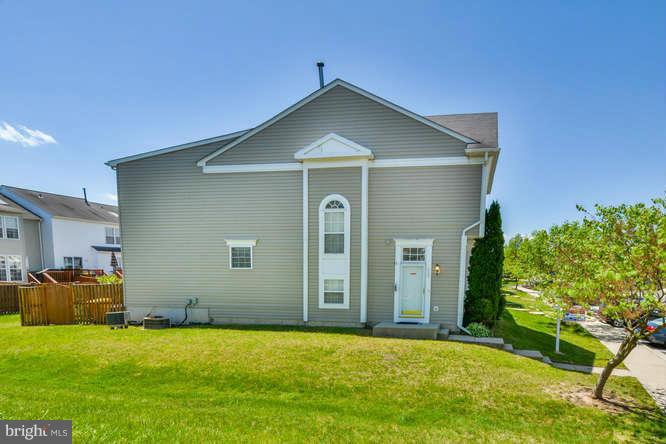 SEVEN OAKS - Residential