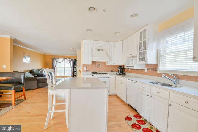 SEVEN OAKS - Residential