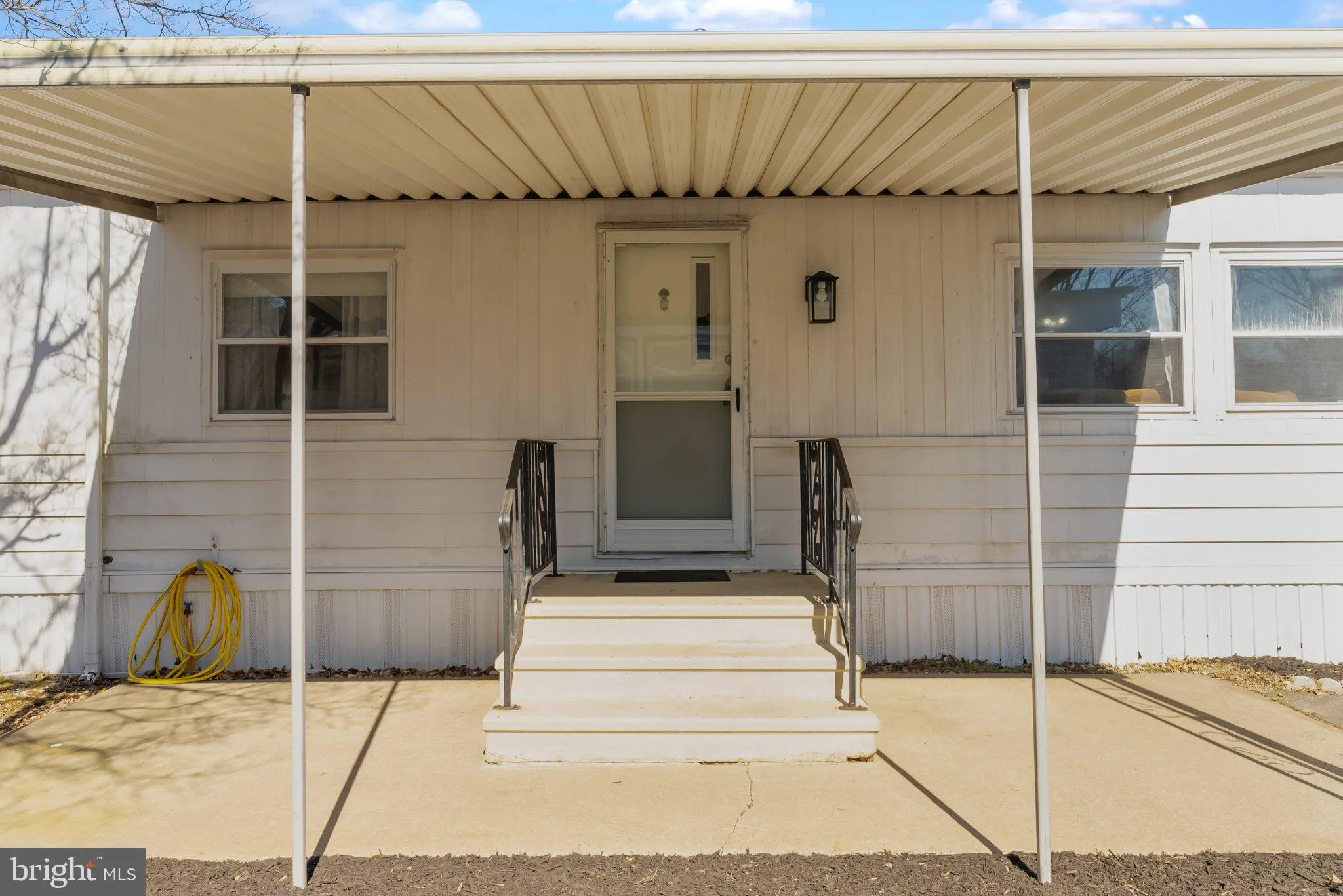 Morrisville, Pennsylvania 19067, United States, 2 Bedrooms Bedrooms, ,2 BathroomsBathrooms,Residential,Pending,82793