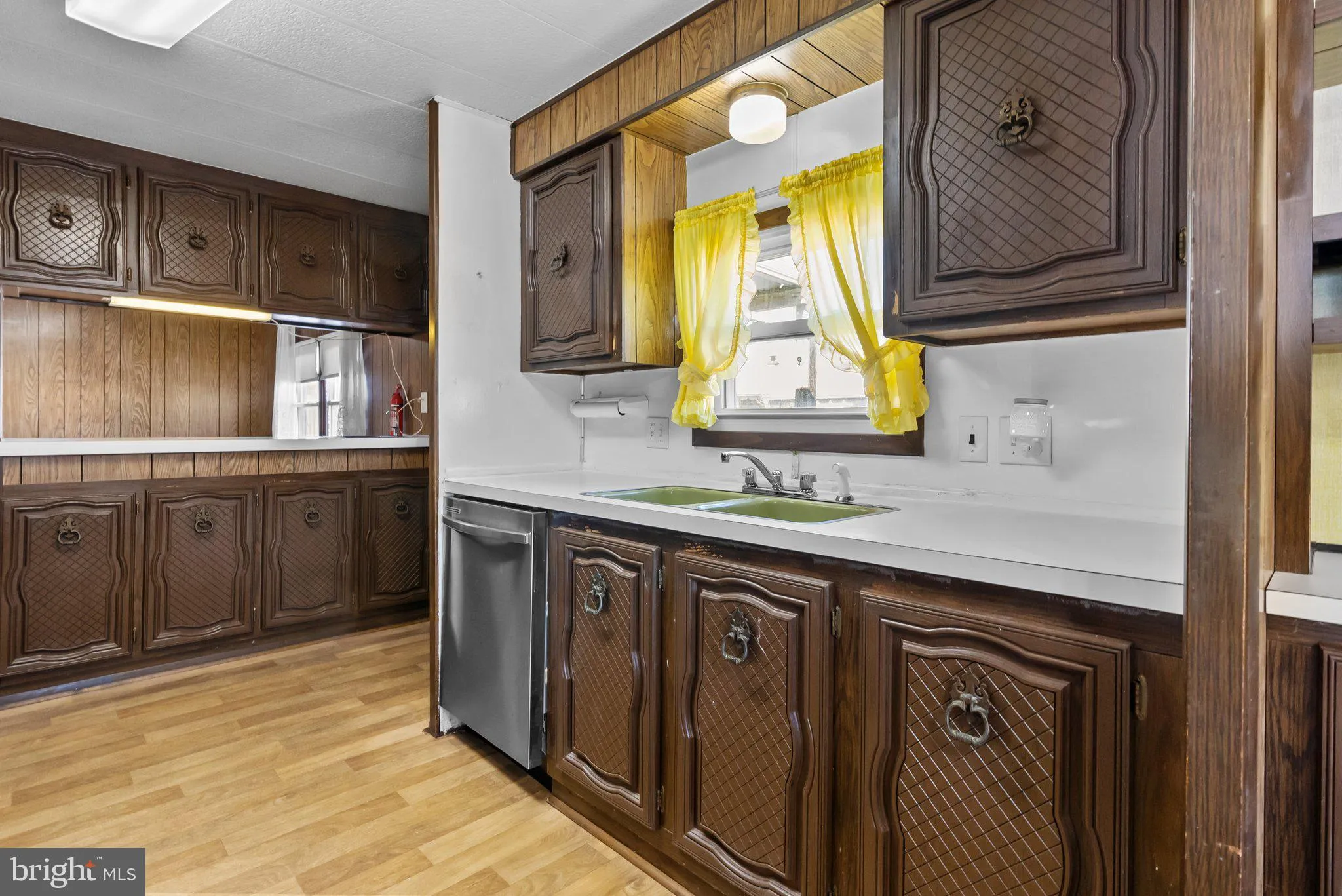 Morrisville, Pennsylvania 19067, United States, 2 Bedrooms Bedrooms, ,2 BathroomsBathrooms,Residential,Pending,82793