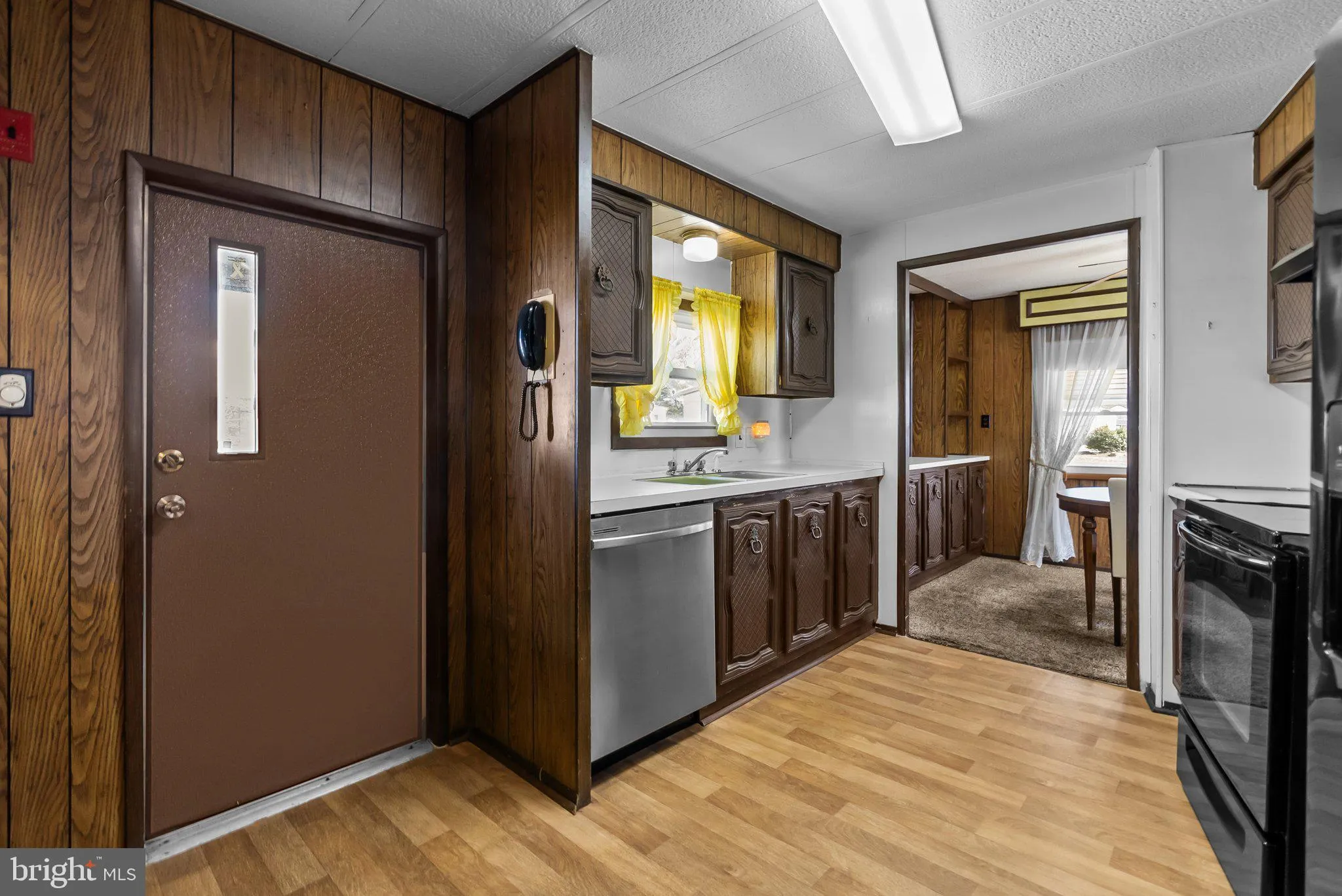 Morrisville, Pennsylvania 19067, United States, 2 Bedrooms Bedrooms, ,2 BathroomsBathrooms,Residential,Pending,82793