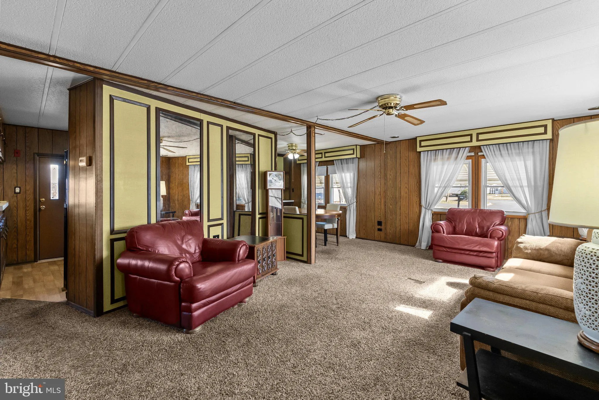 Morrisville, Pennsylvania 19067, United States, 2 Bedrooms Bedrooms, ,2 BathroomsBathrooms,Residential,Pending,82793