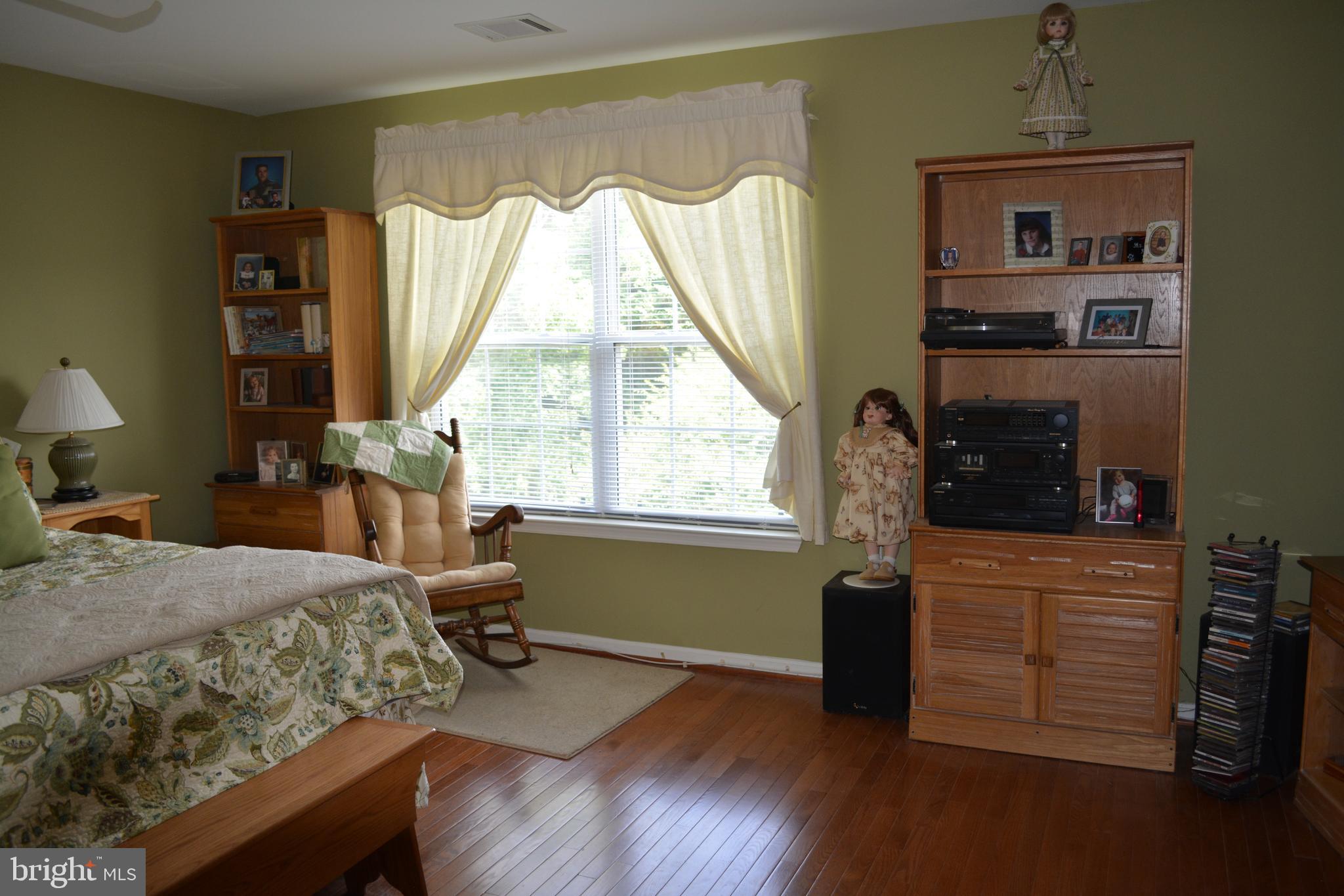 CEDAR TREE - Residential