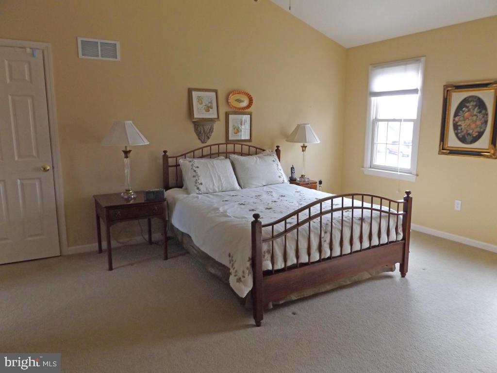 SOUTHRIDGE FARM - Residential