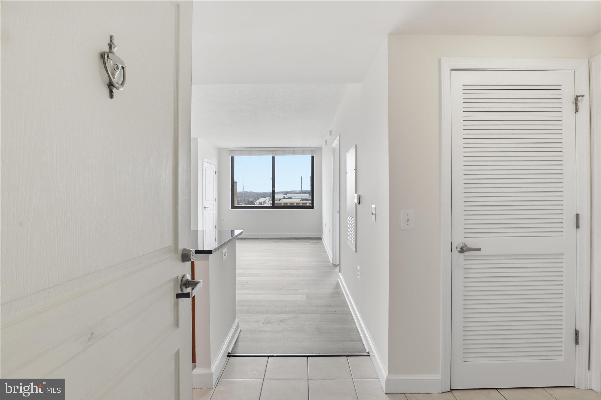 2451 MIDTOWN AVENUE 819