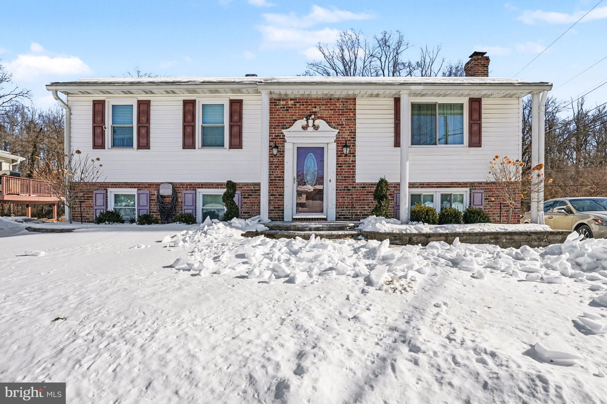 PERRY HALL - Residential